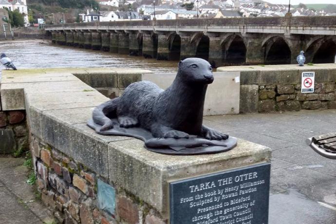 Tarka the Otter statue the Quay Bideford