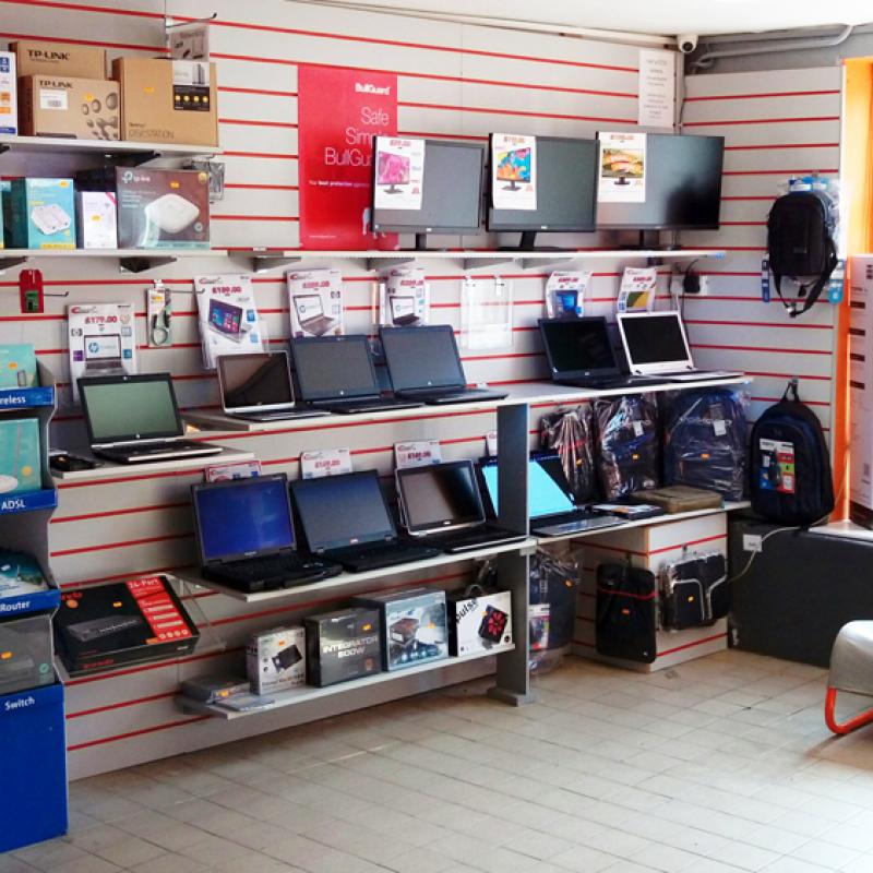 Shop interior 1 Bideford Complete Computing